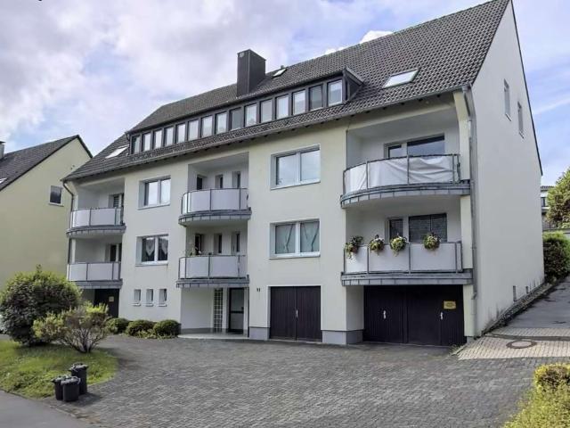 Helle renovierte 2 Zimmer Dachgeschosswohnung