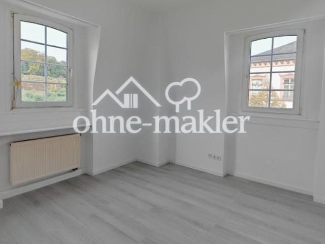 Helle renovierte 2 Zimmerwohnung