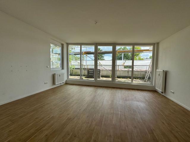 Helle, renovierte 3 Z Wohnung mit Dachterrasse und EBK