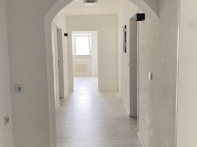 Helle renovierte 3 Zimmer Eigentumswohnung