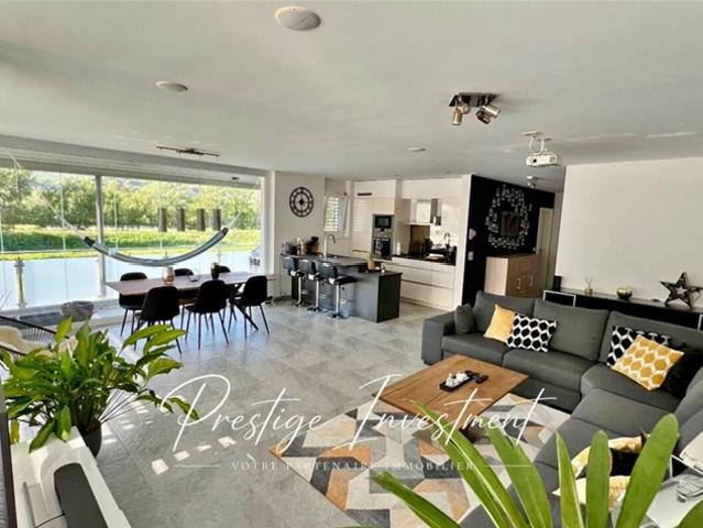 HELLE REIHENWOHNUNG MIT 5,5 WOHNSITZEN & 148 M² APROZ