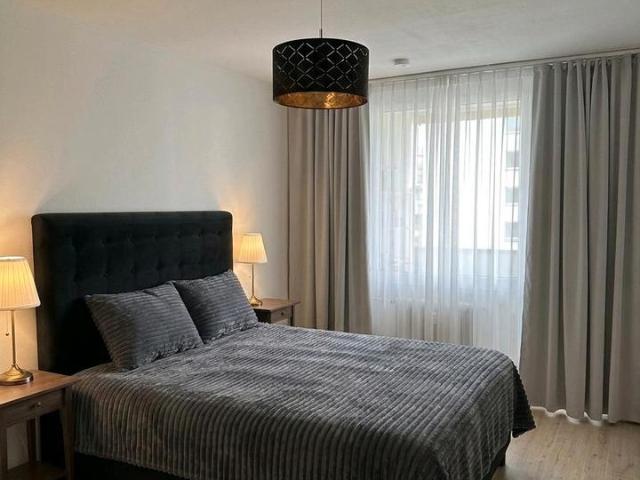 Helle, ruhige 2 Zimmer Wohnung mit großem Balkon in Bestlage