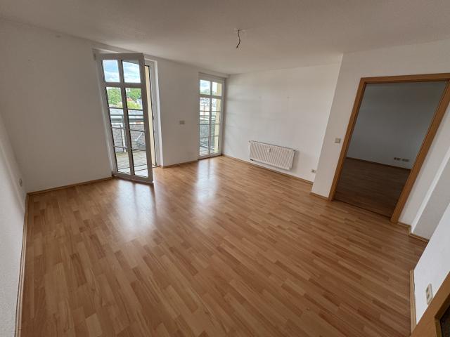 Helle & ruhige 2 Zimmer Whg. mit Aufzug und Balkon W 31