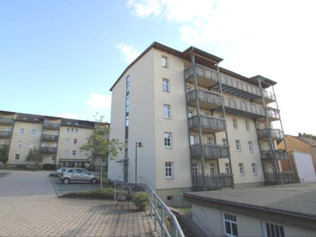 Helle & ruhige 2 Zimmer Whg barrierefrei, mit Balkon & Aufzug!