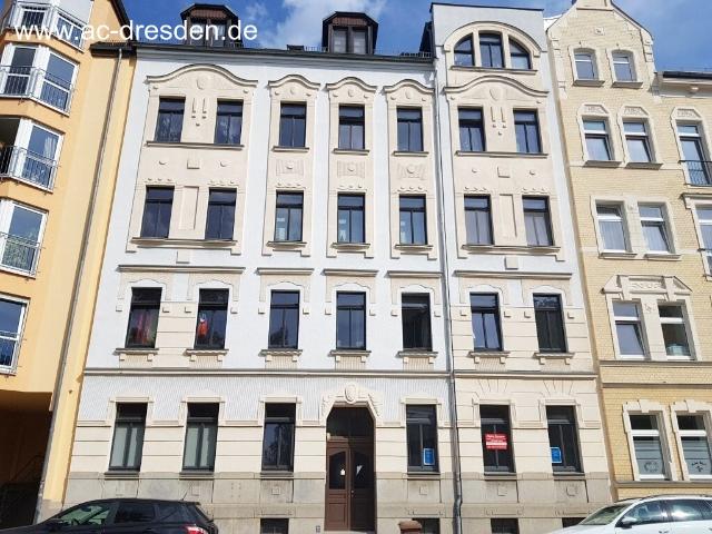 Helle ruhige 2 Raum Wohnung mit Balkon in einem kernsanierten Gründerzeithaus
