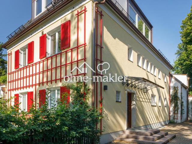Helle ruhige Wohnung im Park mit großem Süd West Nord Balkon