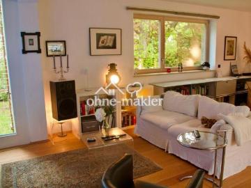 Helle ruhige Wohnung im Park mit großem Süd West Nord Balkon