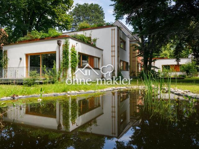 Helle ruhige Wohnung im Park mit großem Süd West Nord Balkon