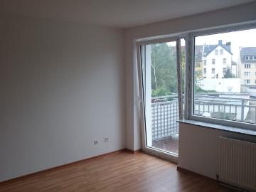 Helle, schöne Wohnung mit Balkon für den Single in der Posthofstraße
