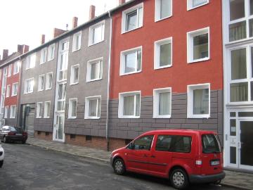 Helle, schöne Wohnung mit Balkon und EBK in der Posthofstraße