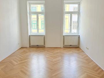 helle, SANIERTE ALTBAUWOHNUNG ca.63,43m² Erstbezug