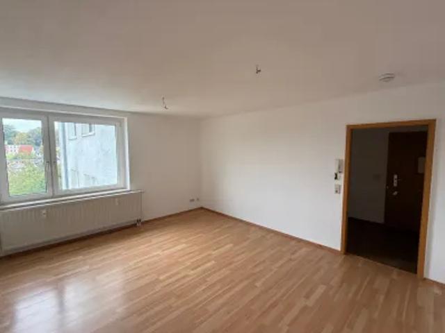 Helle, sonnige 2 Raum Wohnung in Reichenbach mit herrlichem Blick über die Stadt