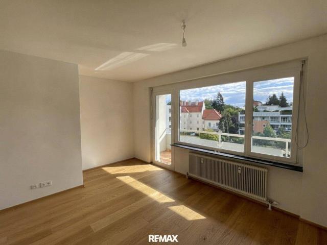 Helle, sofort verfügbare 3,5 Zimmer Wohnung mit Loggia und Lift, Nähe Kreuzbergl