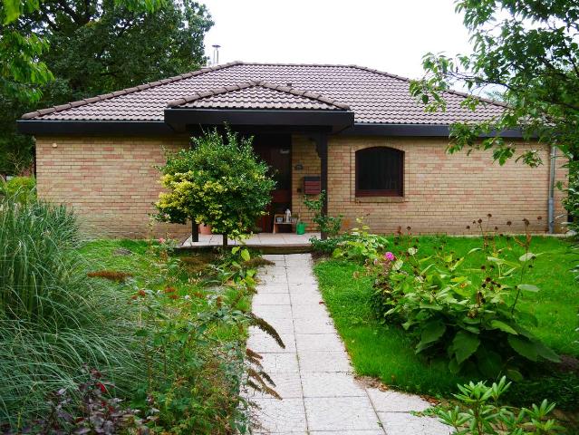 Heller Bungalow, fast Barrierefrei von Privat, ohne Makler Courtage