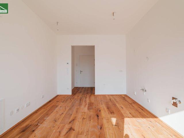 Heller Dachgeschoss Erstbezug mit großer Terrasse! Modern und nachhaltig wohnen!