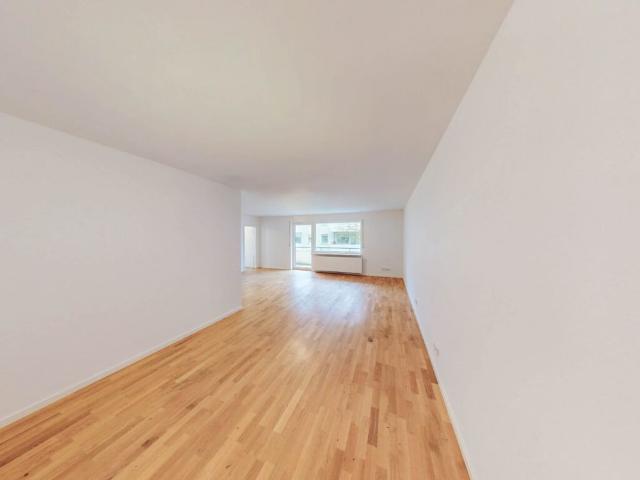 Helles 1 Zimmer Apartment mit Balkon