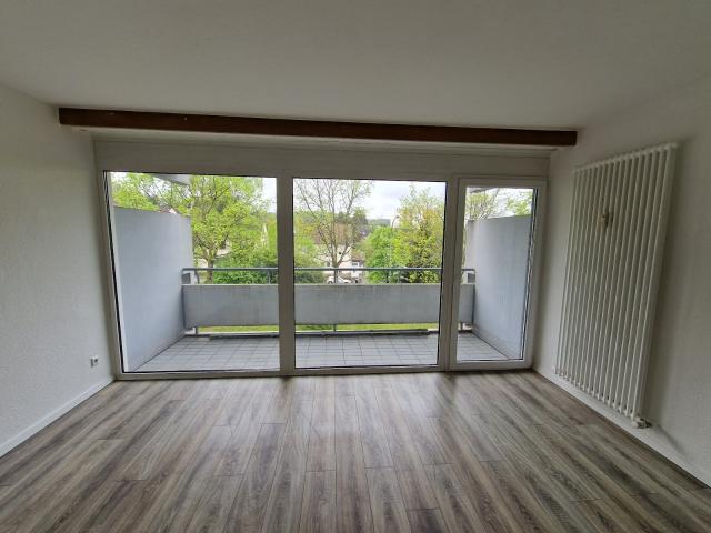Helles 1 Zimmer Apartment mit großem Balkon nähe Universität Saarbrücken
