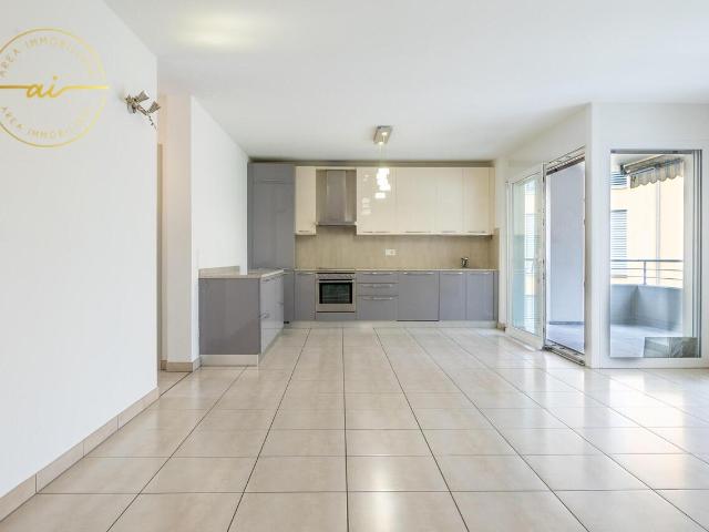 HELLES 4.5 ZIMMIGES APARTMENT IN CASTEL SAN PIETRO