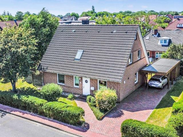 Helles 6 Raum Einfamilienhaus mit Garten in Sankt Peter Ording Dorf