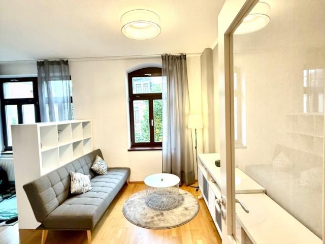 Helles City Apartment 43 m2 nahe Neustadt | Möbliert + Internet
