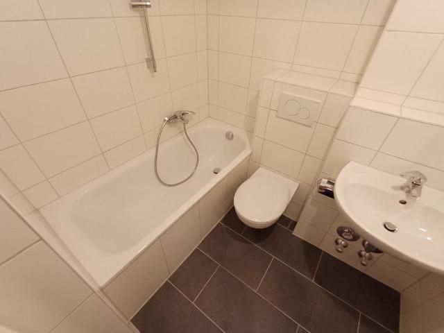 Helles Apartment im Erdgeschoss in Moosach