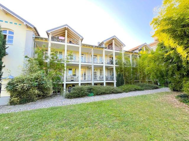 Helles Appartement mit Stellplatz und Einbauküche
