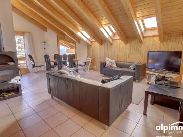 Helle Maisonette Wohnung im Zentrum von Nendaz Station!
