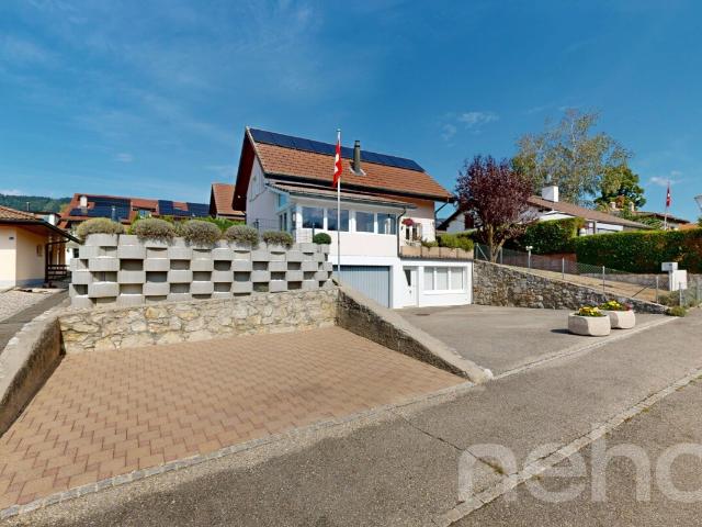 Helles Haus mit 5,5 Teilen und Garten, ideale Familie