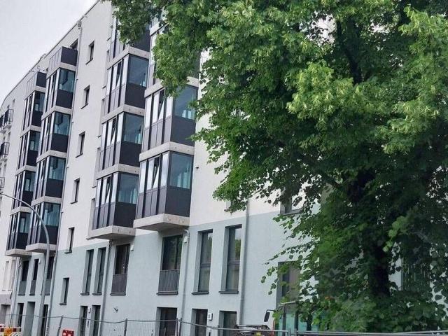 Helles, möbliertes Neubau Apartment mit Top Anbindung in Schöneberg
