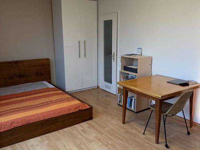Helles, möbliertes Studio Apartment zur Untermiete für 12 Monate