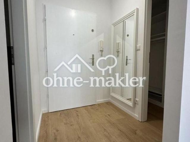 Helles, modern möbliertes Apartment mit Balkon