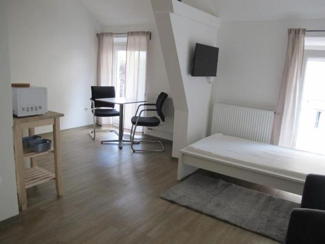 Helles, modern möbliertes Appartement in zentrumsnaher Lage Augsburgs
