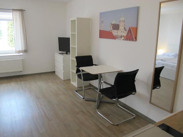 Helles, modern möbliertes Appartement in zentrumsnaher Lage Augsburgs