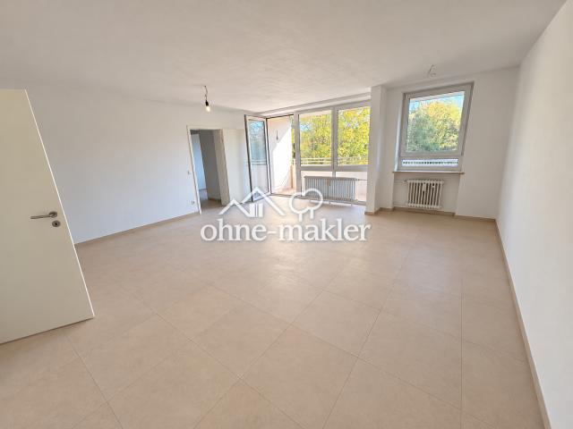 Helles, saniertes 4 Zimmer Apartment mit Balkon in München Neu Aubing ab November verfügbar
