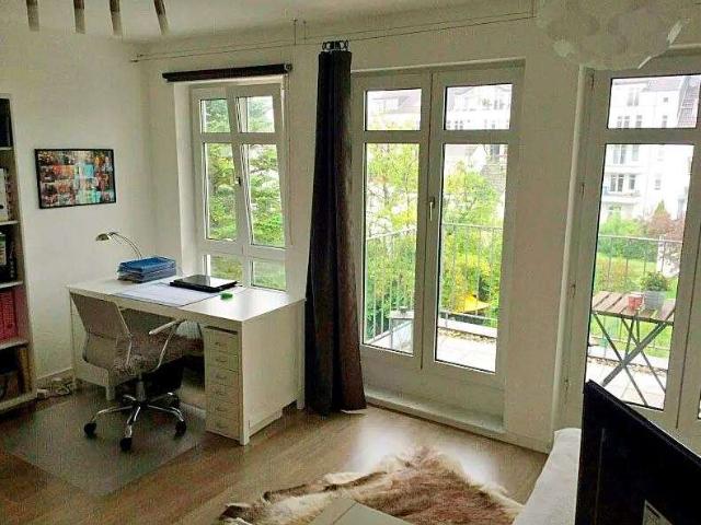 Helles, sehr ruhiges Apartment mit Küchenzeile & Balkon mitten in Poppelsdorf in direkter Uni Nähe!