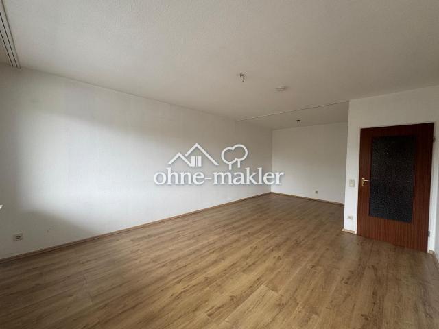 Helles Single Appartement mit Balkon