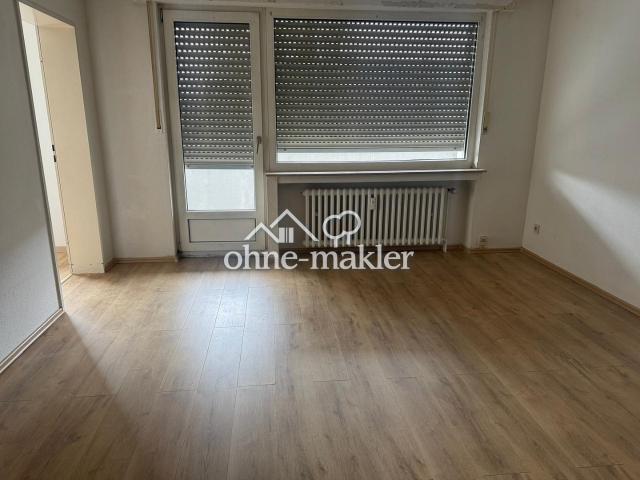 Helles Single Appartement mit Balkon