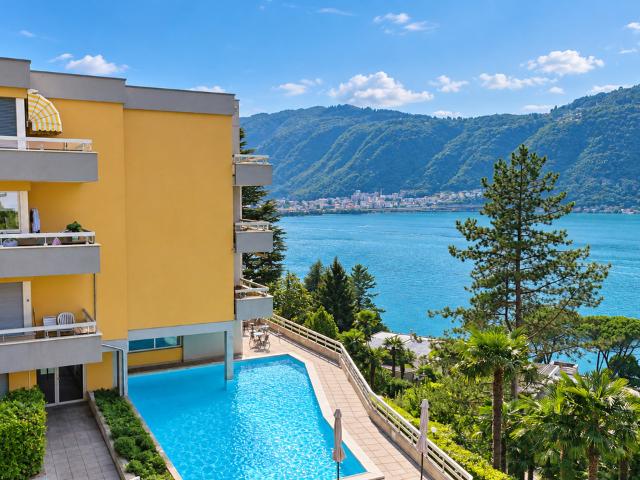 Helles Penthouse mit bezauberndem Blick auf den Luganer See