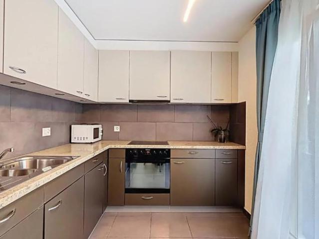 Helles Penthouse mit Seeblick in Saint Prex, nur einen Steinwurf vom See entfernt