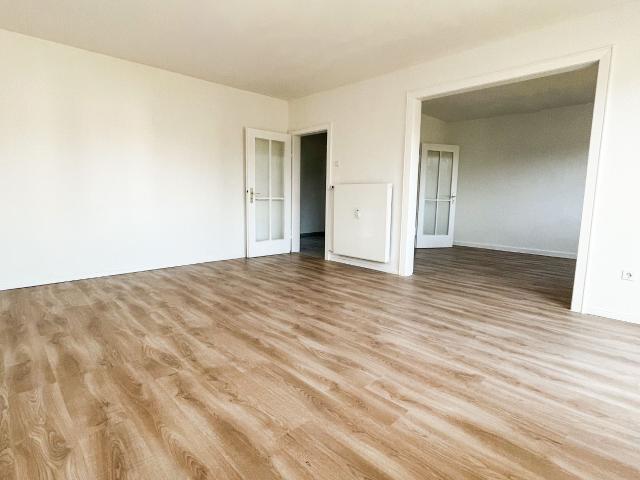 Helles Platzwunder 4 Zimmer Wohnung