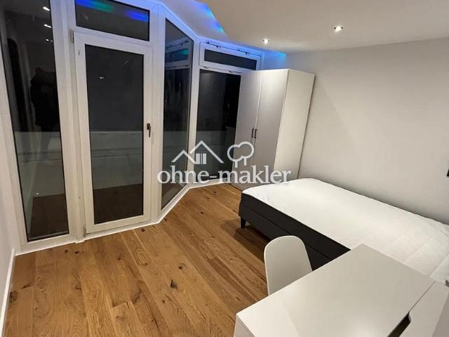 Helles WG Zimmer sucht neuen Bewohner/ Kreuzhofstraße 6, München/ WE41 / Zi.3