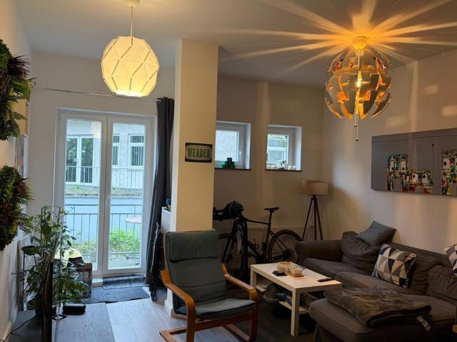 Helles Zimmer in entspannter 2er WG
