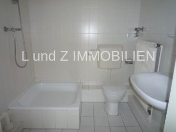 Helles Zwei Zimmer Apartment in Aachen mit Balkon, Pantryküche und schönem Blick ins Grüne