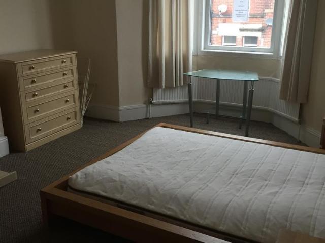Helmsley Road, Newcastle upon Tyne NE2 3 bed flat to rent £1,755 pcm £405 pw