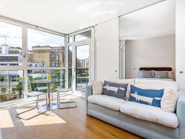 Hepworth Court, Grosvenor Waterside. 1 bed apartment to rent £2,999 pcm £692 pw