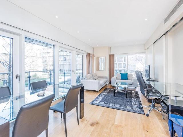 Hepworth Court, Grosvenor Waterside. 1 bed apartment to rent £3,250 pcm £750 pw
