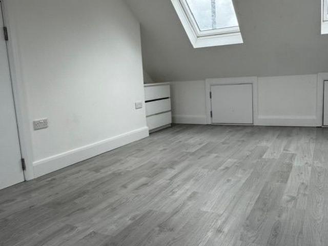 Hertford Road, Edmonton N9, 3 bed flat to rent, £2,200 pcm | PrimeLocation