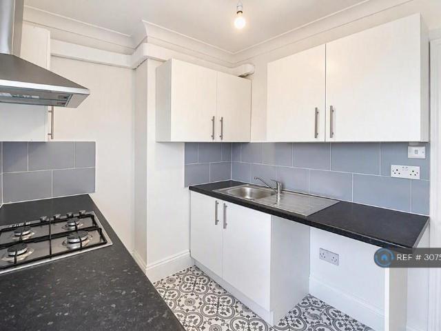 Hertford Road, Enfield, EN3 1 bed flat to rent £1,350 pcm £312 pw