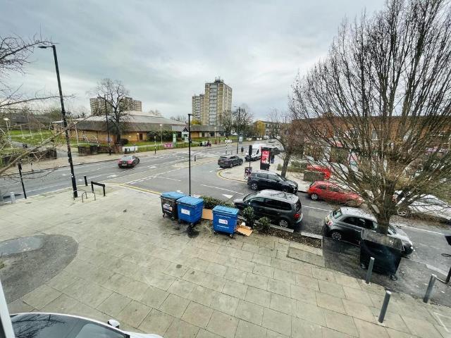 Hertford Road, Enfield EN3 1 bed flat to rent £1,550 pcm £358 pw