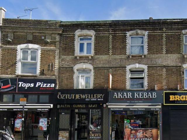 Hertford Road, Enfield EN3, 2 bed flat to rent, £1,850 pcm | PrimeLocation